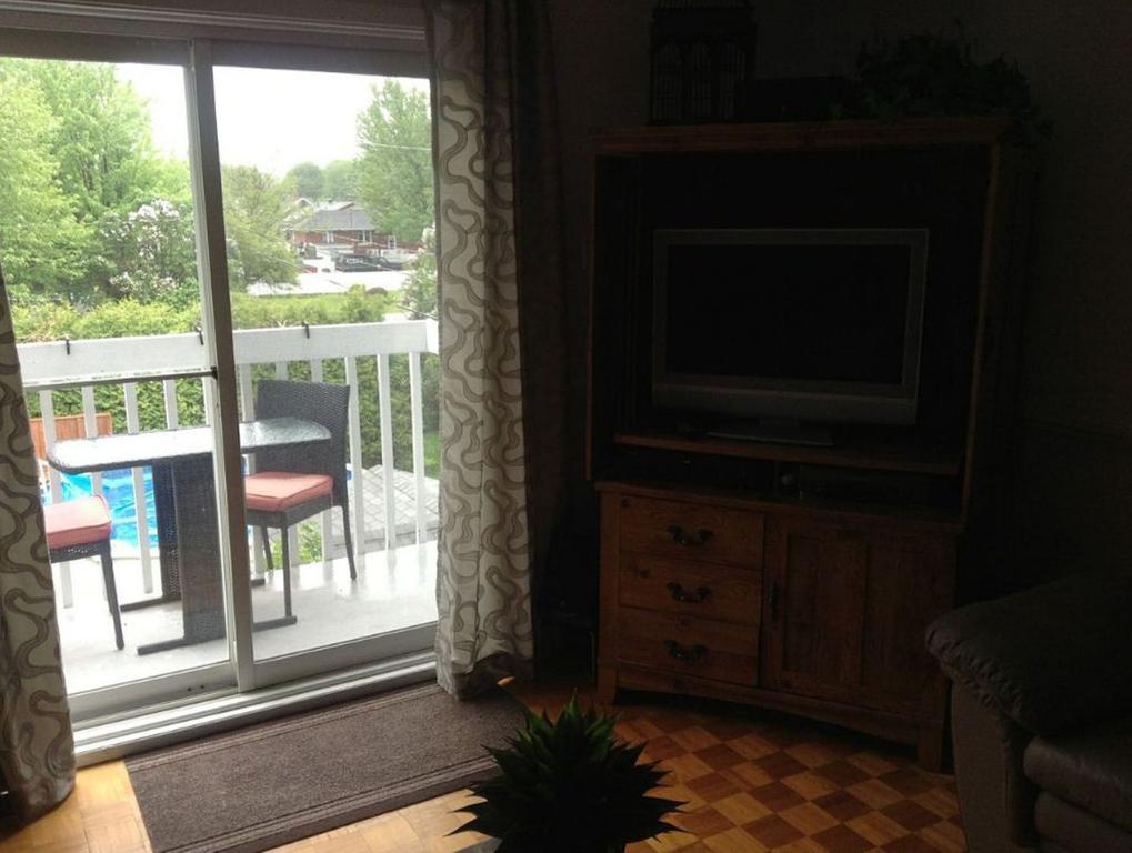 Gite Maison Parc Delormier Trois-Rivieres Exterior foto